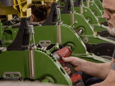 Planter Inspection & Maintenance